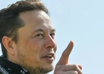 Musk Blasts Soros ‘Dark Money Groups’ Threatening Twitter Advertisers
